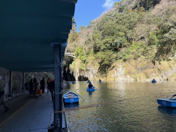 高千穂峡貸しボート乗り場