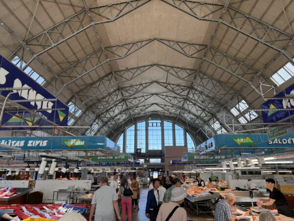 リガ中央市場