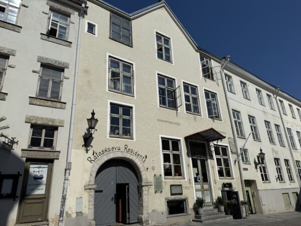 Rataskaevu 16